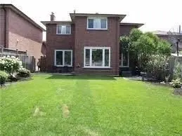 4260 Wakefield CRES #BSMT, Mississauga, ON L5C 4M4