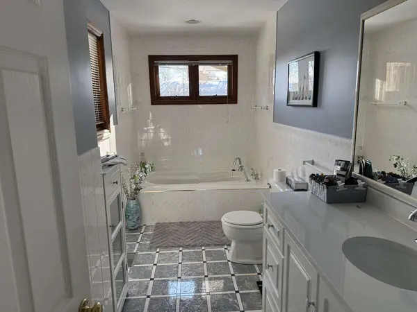 92 Dean AVE, Guelph, ON N1G 1L6