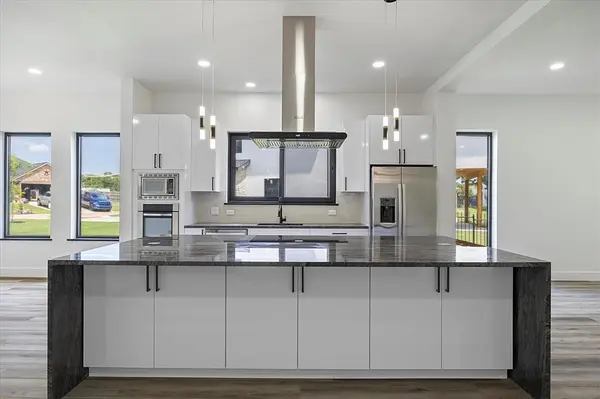 2811 Rodeo Drive, Quinlan, TX 75474