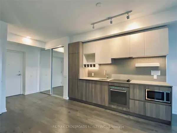 950 Portage Pkwy #4001, Vaughan, ON L4K 0J7