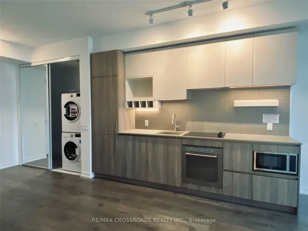 950 Portage Pkwy #4001, Vaughan, ON L4K 0J7