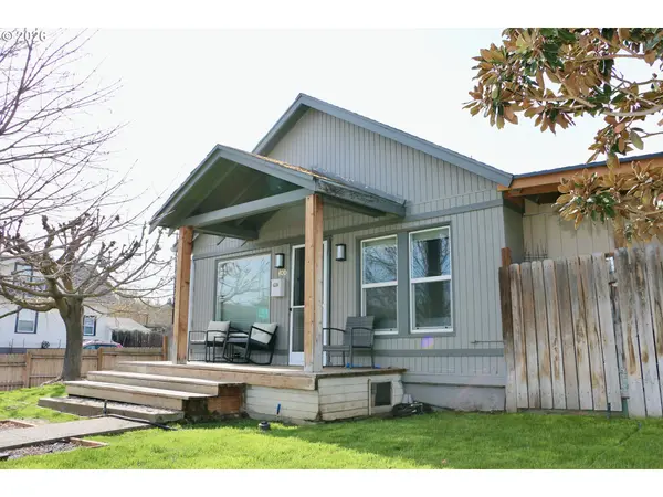 400 W 6TH ST, The Dalles, OR 97058