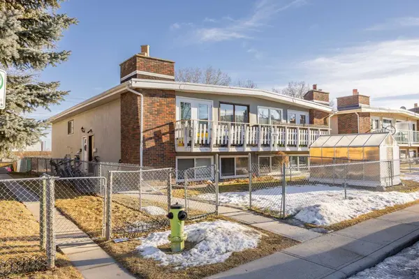 11254 6 ST SW, Calgary, AB T2W 1V9