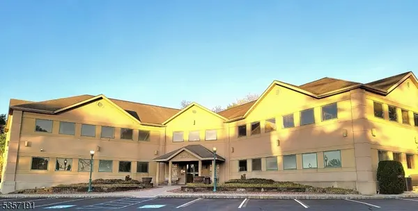 205 Browertown Rd, Woodland Park, NJ 07424