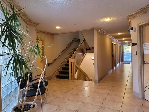 205 Browertown Rd, Woodland Park, NJ 07424