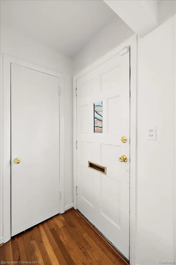 4109 Berkshire RD, Royal Oak, MI 48073