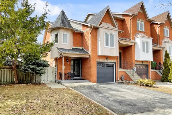 2 Prestwick AVE, Vaughan, ON L6A 2C9