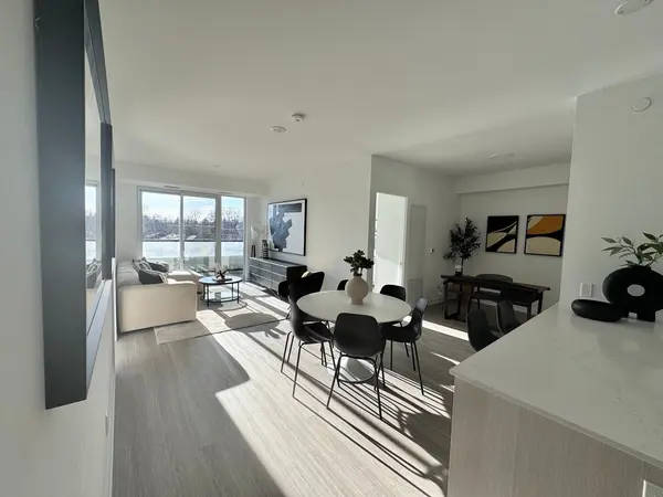 8188 Yonge ST #332, Vaughan, ON L4J 0M2