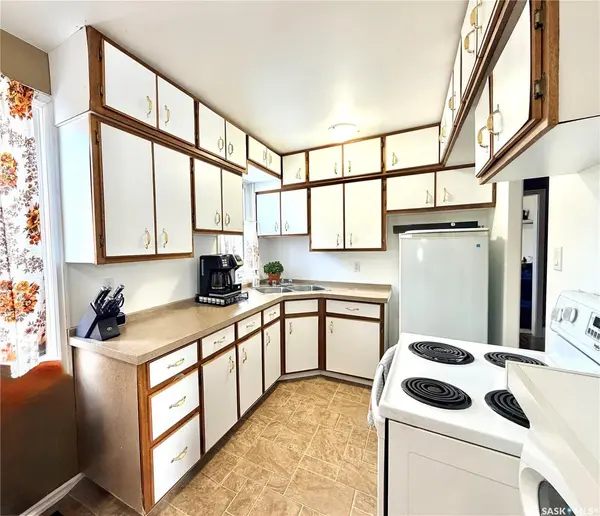 1382 107th STREET, North Battleford, SK S9A 1Z7