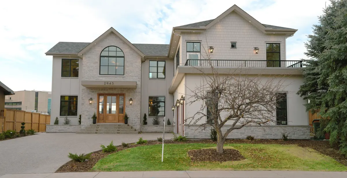 2945 Toronto CRES NW, Calgary, AB T2N 3W4