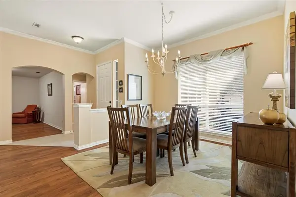 9708 Grandview Drive, Denton, TX 76207