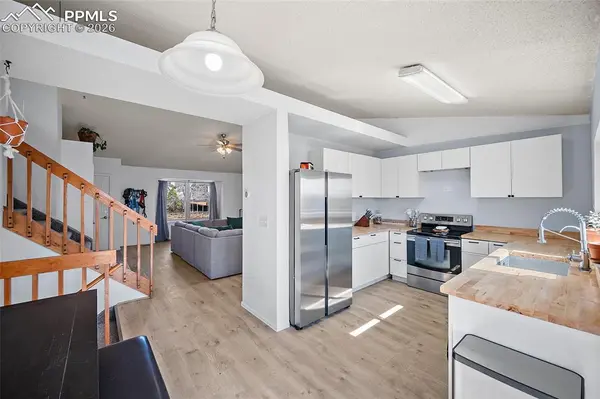 1795 Leoti DR, Colorado Springs, CO 80915