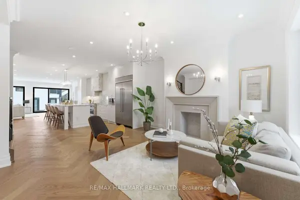 90 Garden AVE, Toronto W01, ON M6R 1H7