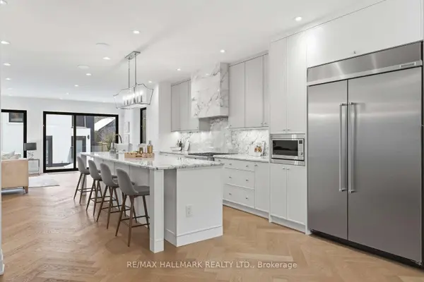 90 Garden AVE, Toronto W01, ON M6R 1H7