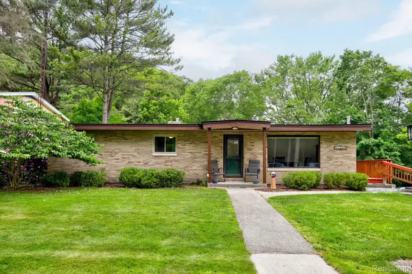 199 Grand AVE, Grand Haven, MI 49417