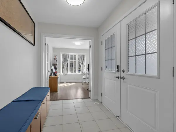 2 William Shearn CRES, Markham, ON L6C 3J3