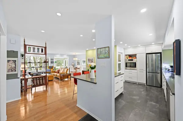 6 Kittansett CT, Stittsville - Munster - Richmond, ON K2S 1B9