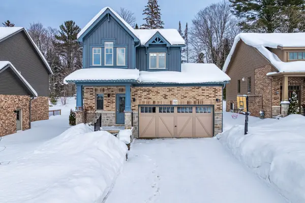 12 Braeside CRES,  Huntsville,  ON P1H 0C5