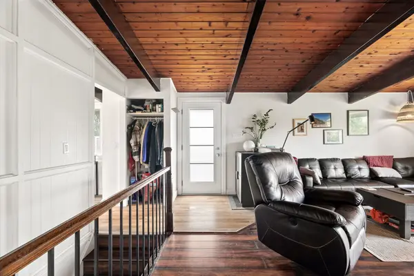 2580 Roman AVE, Britannia Heights - Queensway Terrace N And Area, ON K2B 7X9