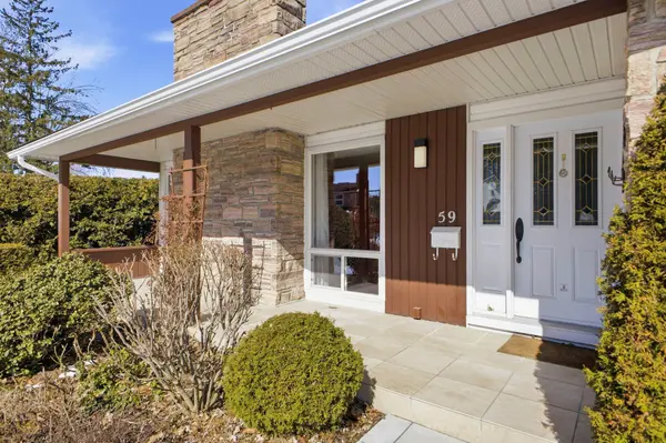 59 Ashgrove CRES, South Of Baseline To Knoxdale, ON K2G 0S8