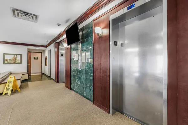 200 Lafontaine AVE #607, Vanier And Kingsview Park, ON K1L 8K8