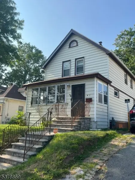 566 E Milton Ave #1, Rahway City, NJ 07065