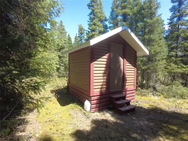 6 Groves Point Road, Happy Valley / Goose Bay, NL A0P 1E0