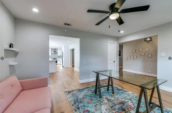 8349 Londonderry Lane, Dallas, TX 75228