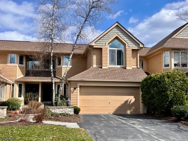 5 Sugar Maple Ln, Hardyston Twp., NJ 07419