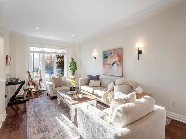 1789 Pine Grove AVE, Pickering, ON L1V 1K7