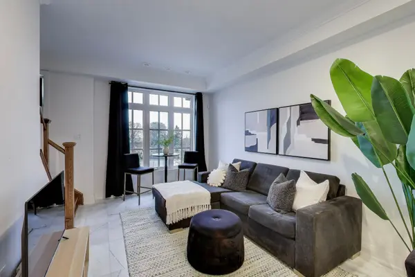 3083 Cawthra RD #24, Mississauga, ON L4Y 3Y5