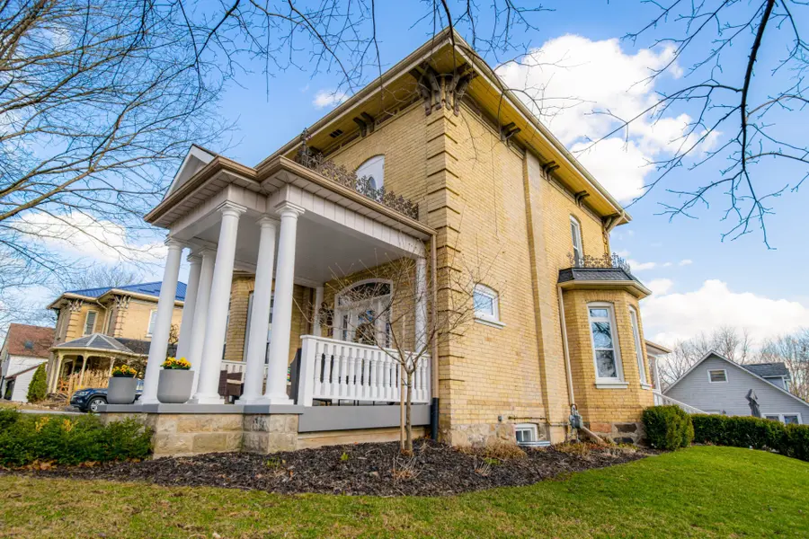 18 Main ST E, Norwich, ON N0J 1P0