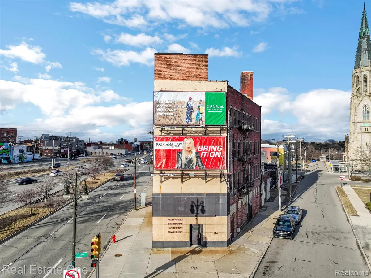 1528 GRATIOT AVE, Detroit, MI 48207