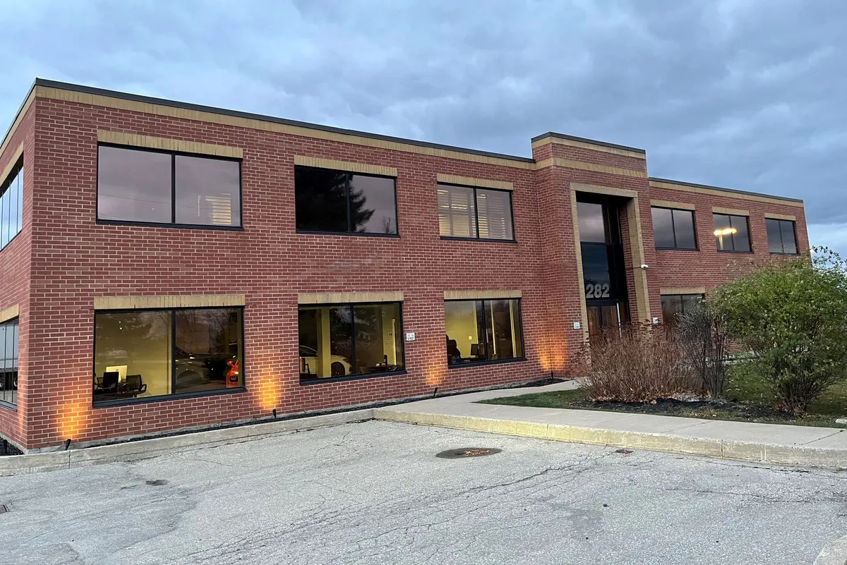 282 Orenda RD, Brampton, ON L6T 4X6