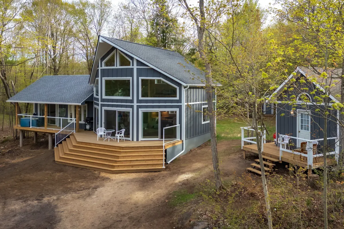 9316 Georgian Bay Shore RD, Georgian Bay, ON P0E 1E0