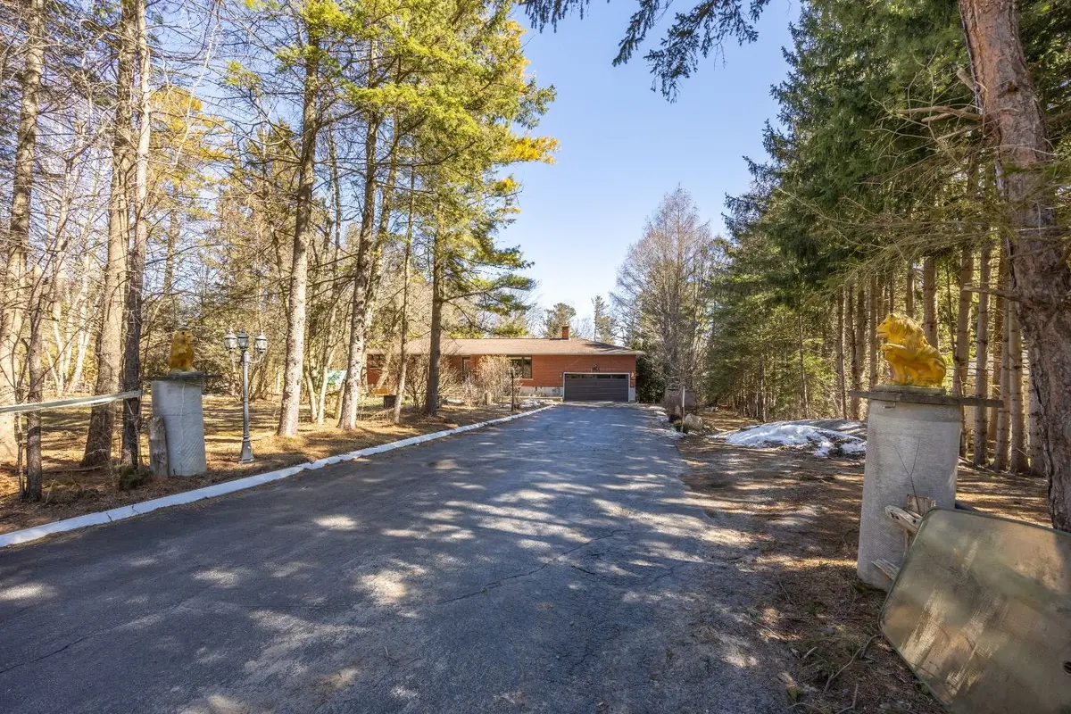 2311 Division ST N, Hamilton Township, ON K9A 0T9