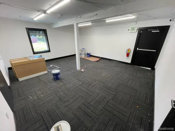 19169 Us Highway 12, New Buffalo, MI 49117