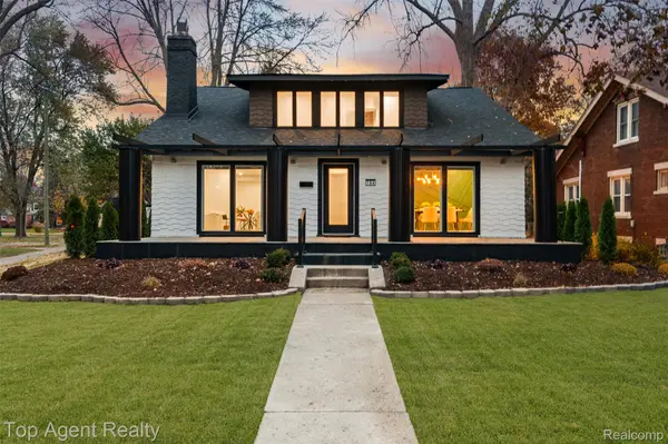 784 Barrington RD, Grosse Pointe, MI 48230