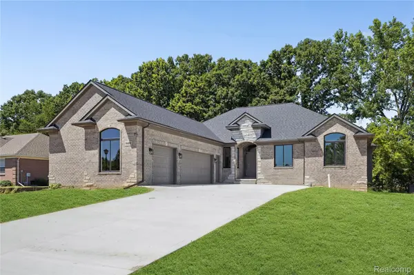 6429 Jamie LN, Grand Blanc Charter Township, MI 48439