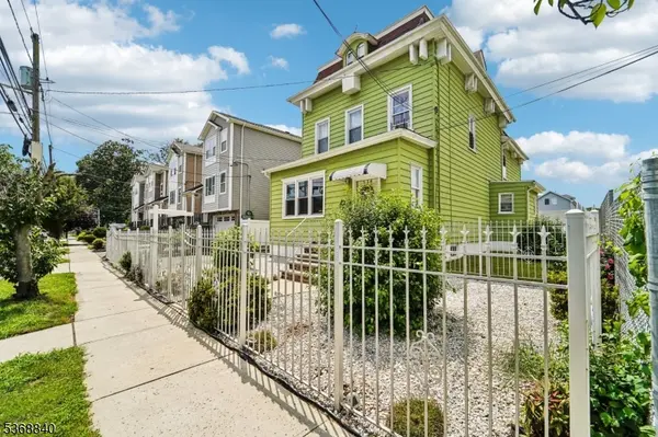 514 Madison Ave, Elizabeth City, NJ 07201