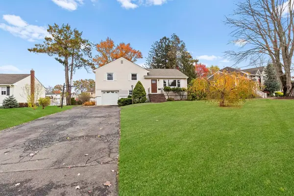 19 Petry Dr,  East Hanover Twp.,  NJ 07936