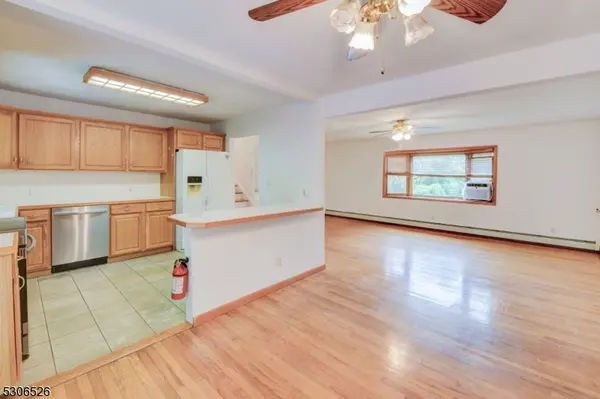 27 Cleveland Ter, West Orange Twp., NJ 07052