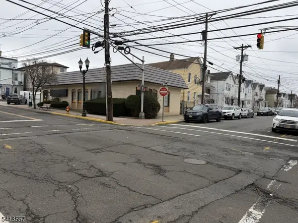 349 John St, East Newark Boro, NJ 07029