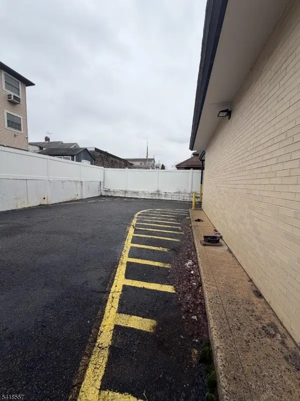 349 John St, East Newark Boro, NJ 07029