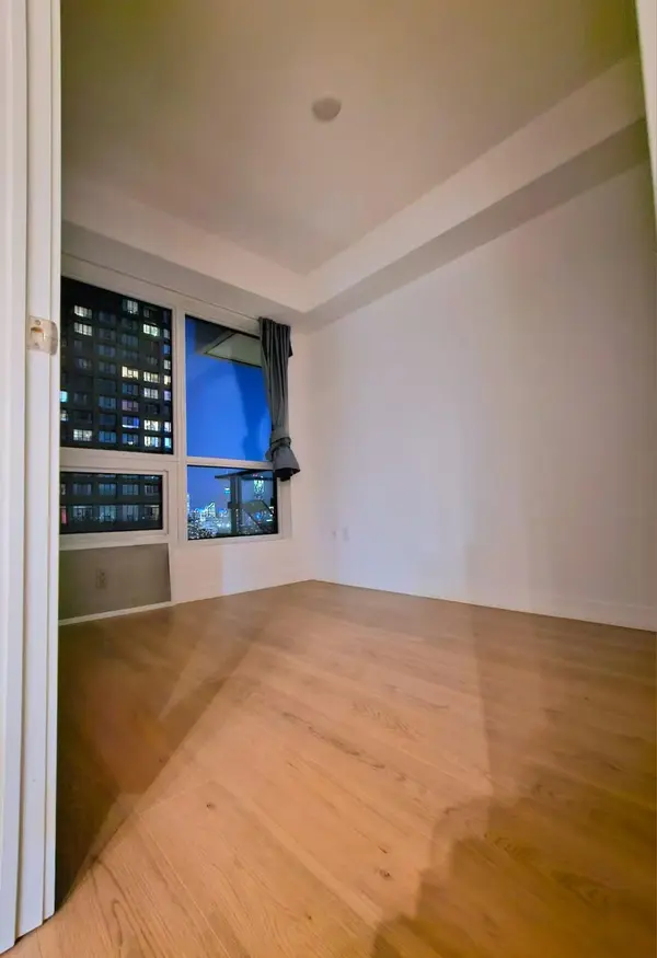 395 Bloor ST E #3810, Toronto C08, ON M4W 0B4