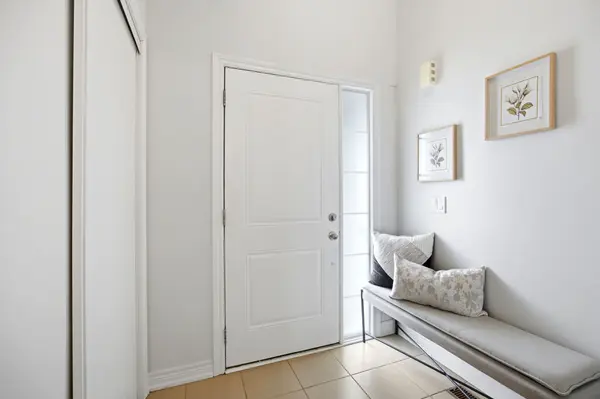 2405 Hill Rise ST, Oshawa, ON L1L 0G8