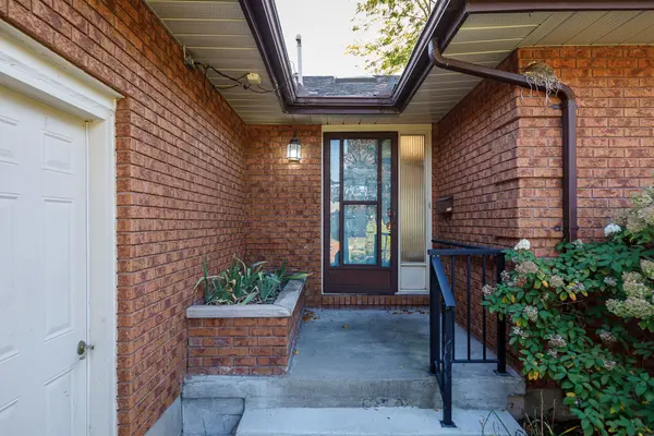 213 Jane ST, Clearview, ON L0M 1S0