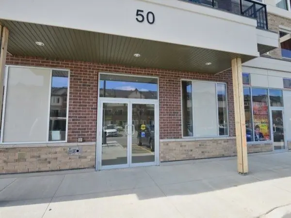 50 Sky Harbour DR #301, Brampton, ON L7A 0A1