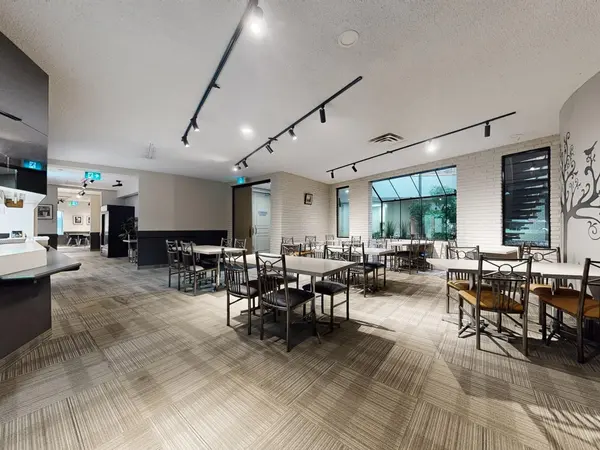 3390 South Service RD #100, 103, Burlington, ON L7N 3J5