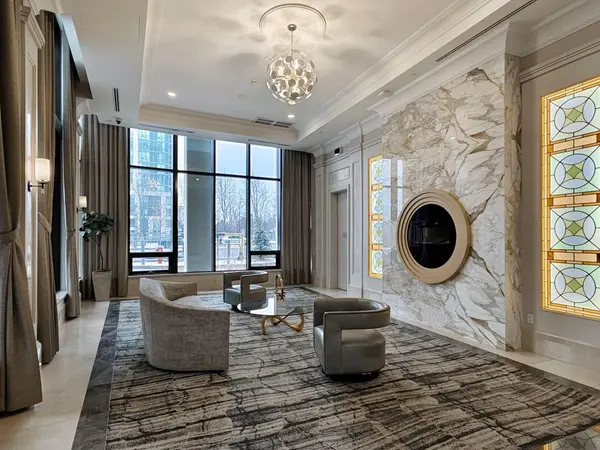 36 Elm DR W #1801, Mississauga, ON L5B 1L9